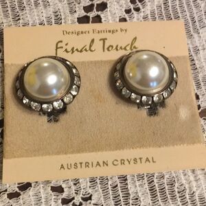 Vintage Final Touch Earrings